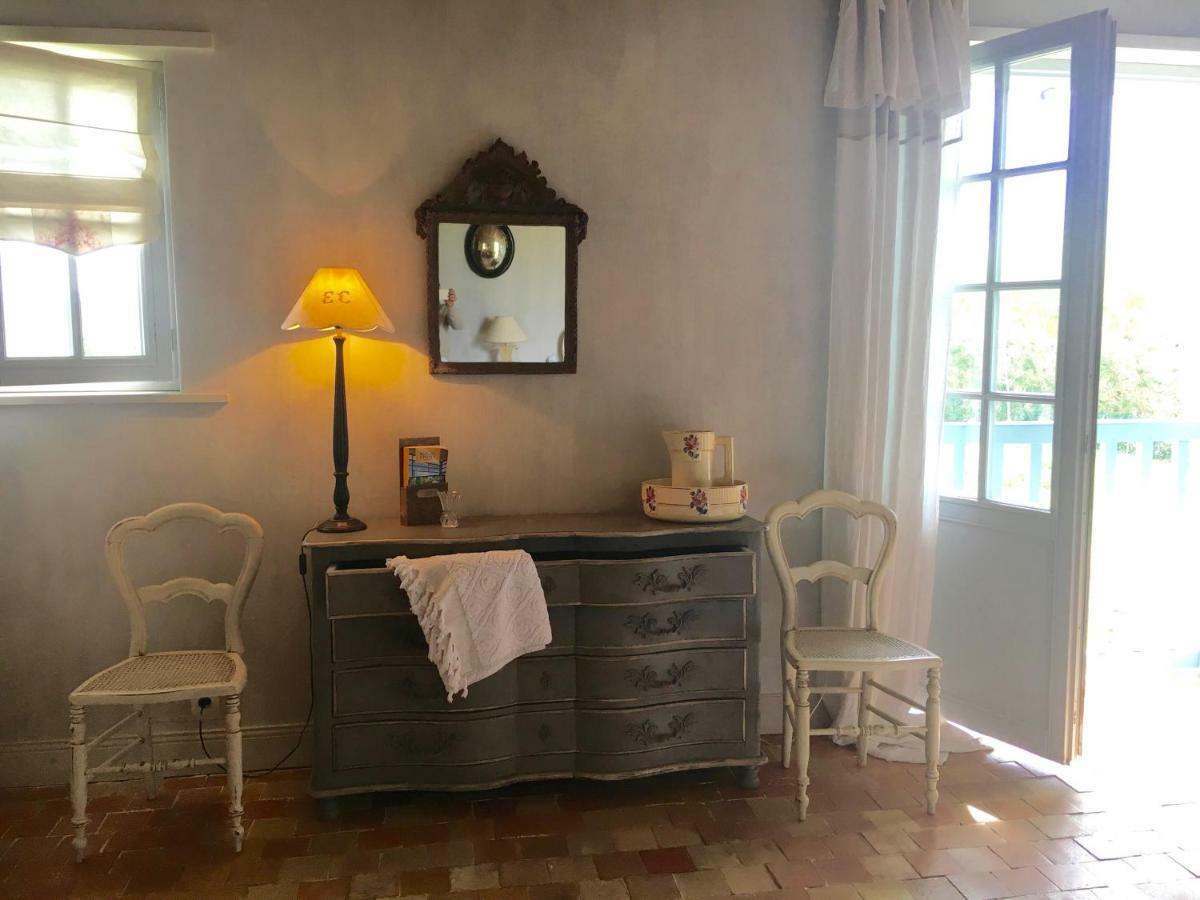 Les Volets Bleus Bed & Breakfast Arcangues Exterior foto